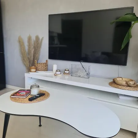 Huoneisto Upea Kaksio Helsingin Sydaemessae